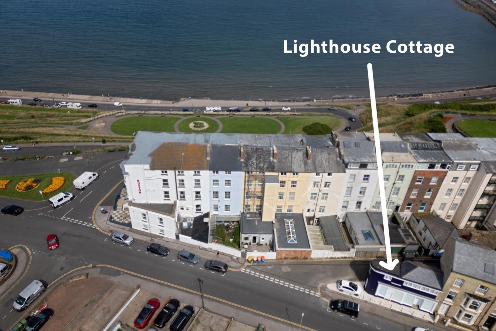 Lighthouse Cottage Unique Holiday Home Скарборо Экстерьер фото
